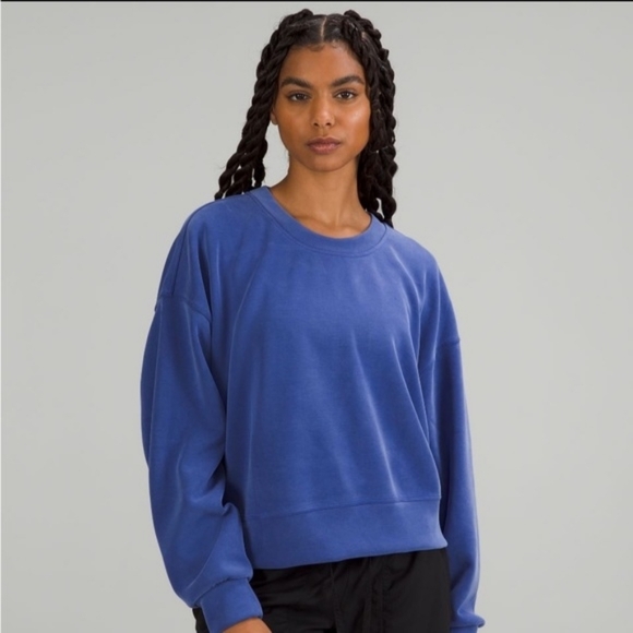 lululemon athletica Tops - Lululemon Perfectly Oversized Cropped Crew *Softstreme Size 8 Pullover
